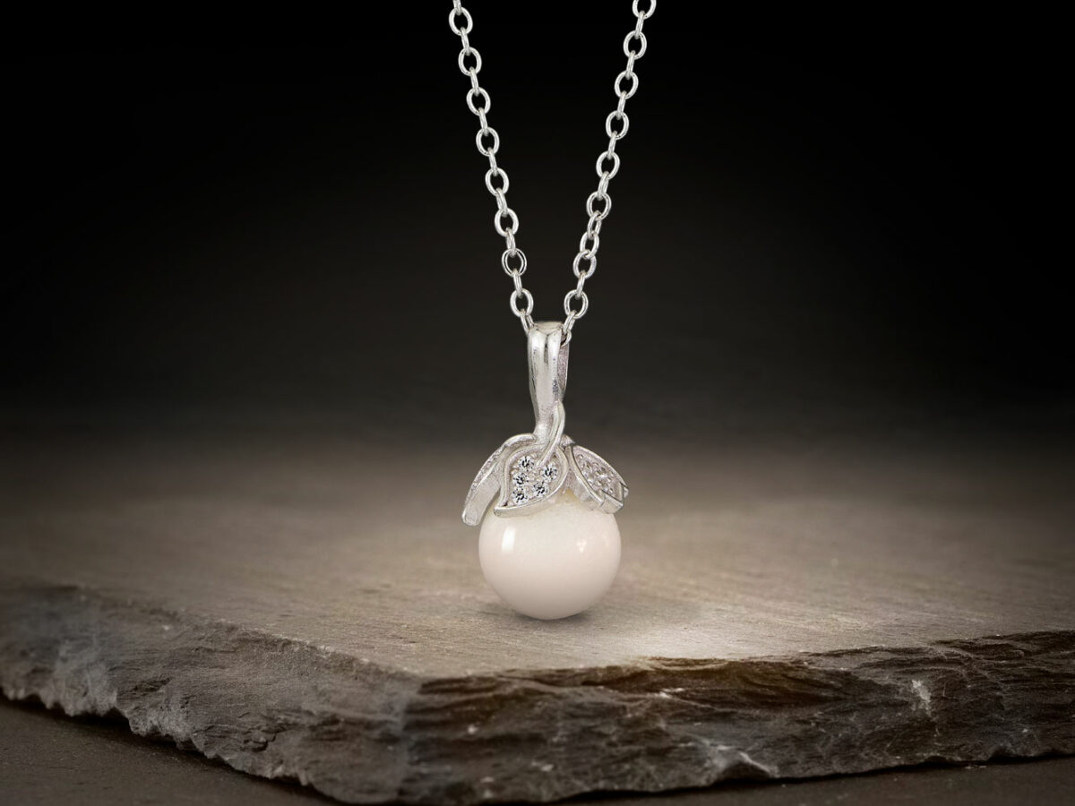 Stunning S925 Silver Pearl Cap Pendant With Big Beads Perfect For